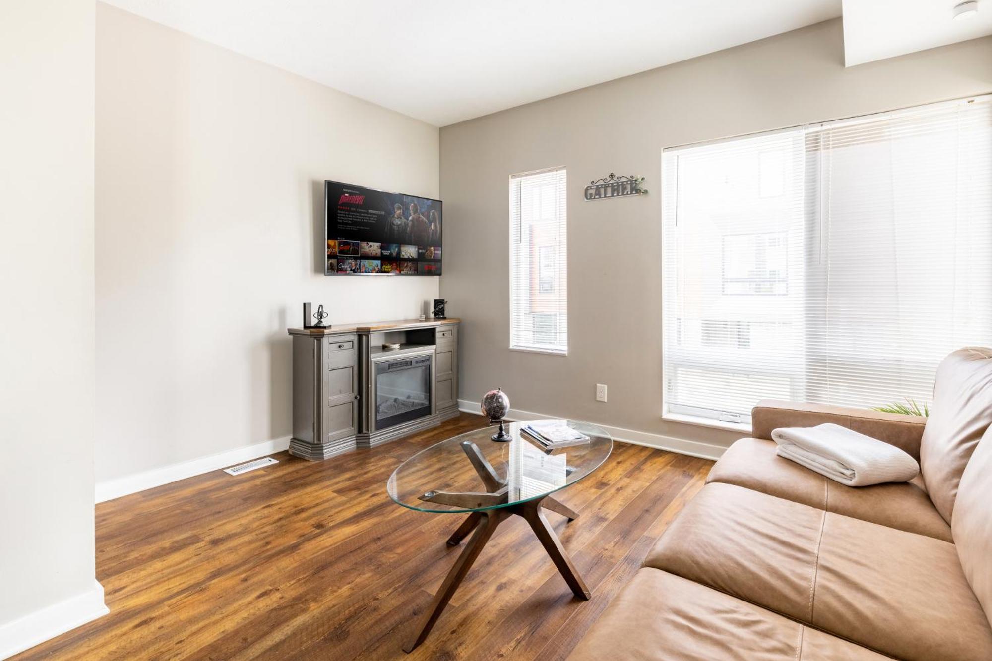 קליבלנד Luxury Downtown Townhome Private Garage Unit 9 מראה חיצוני תמונה