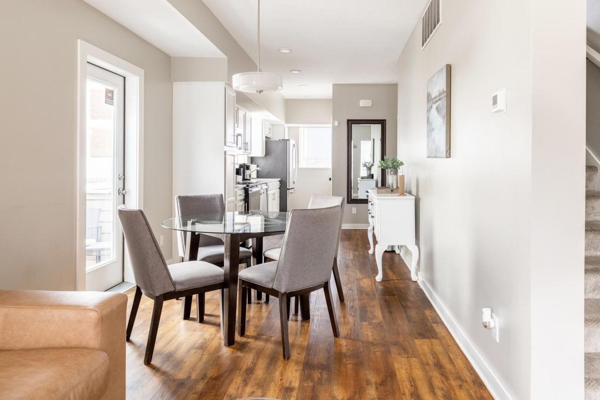 קליבלנד Luxury Downtown Townhome Private Garage Unit 9 מראה חיצוני תמונה